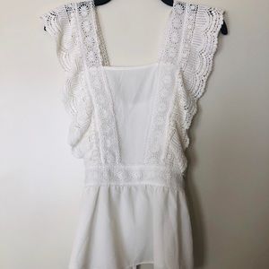 Short-sleeved White Lace Trim Top